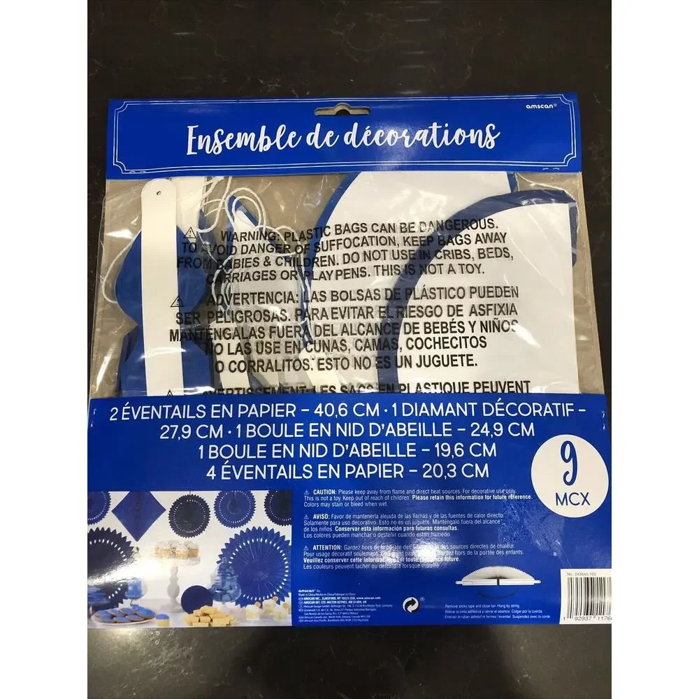 Amscan - 249263 White Damask‎ Wedding Decorating Kit - 9 Piece Kit - White